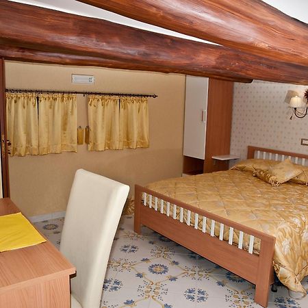 Bed and Breakfast Olimpo degli Dei Napoli Esterno foto