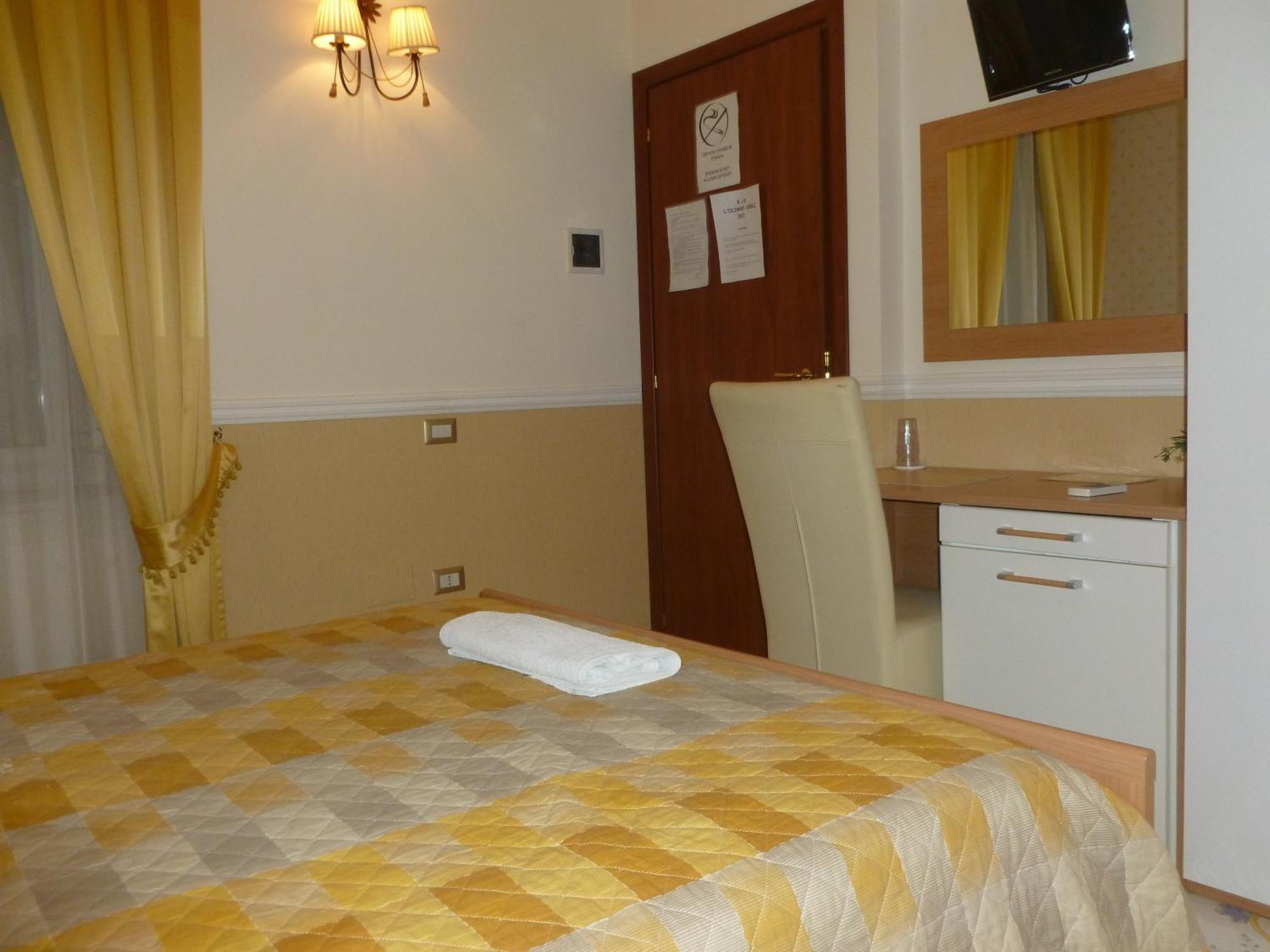 Bed and Breakfast Olimpo degli Dei Napoli Camera foto