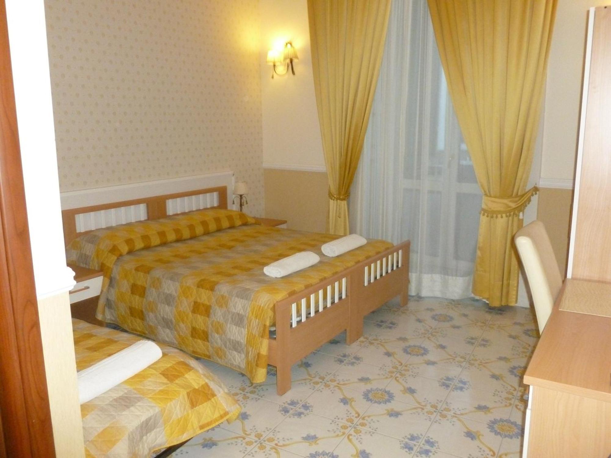 Bed and Breakfast Olimpo degli Dei Napoli Camera foto