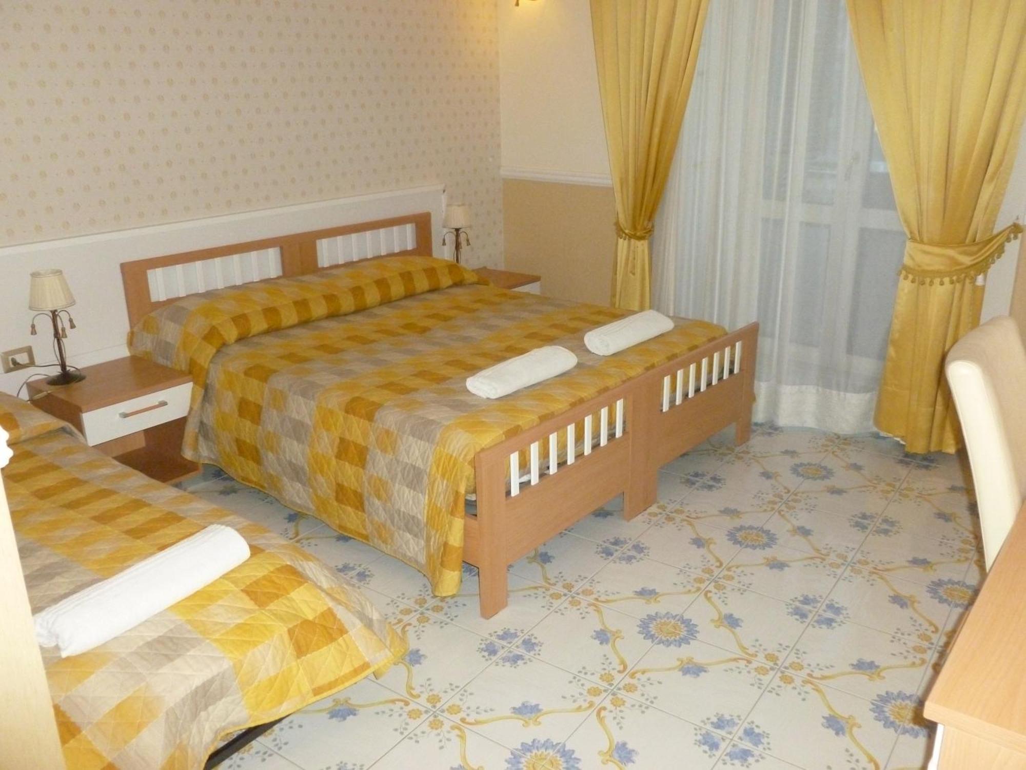 Bed and Breakfast Olimpo degli Dei Napoli Camera foto