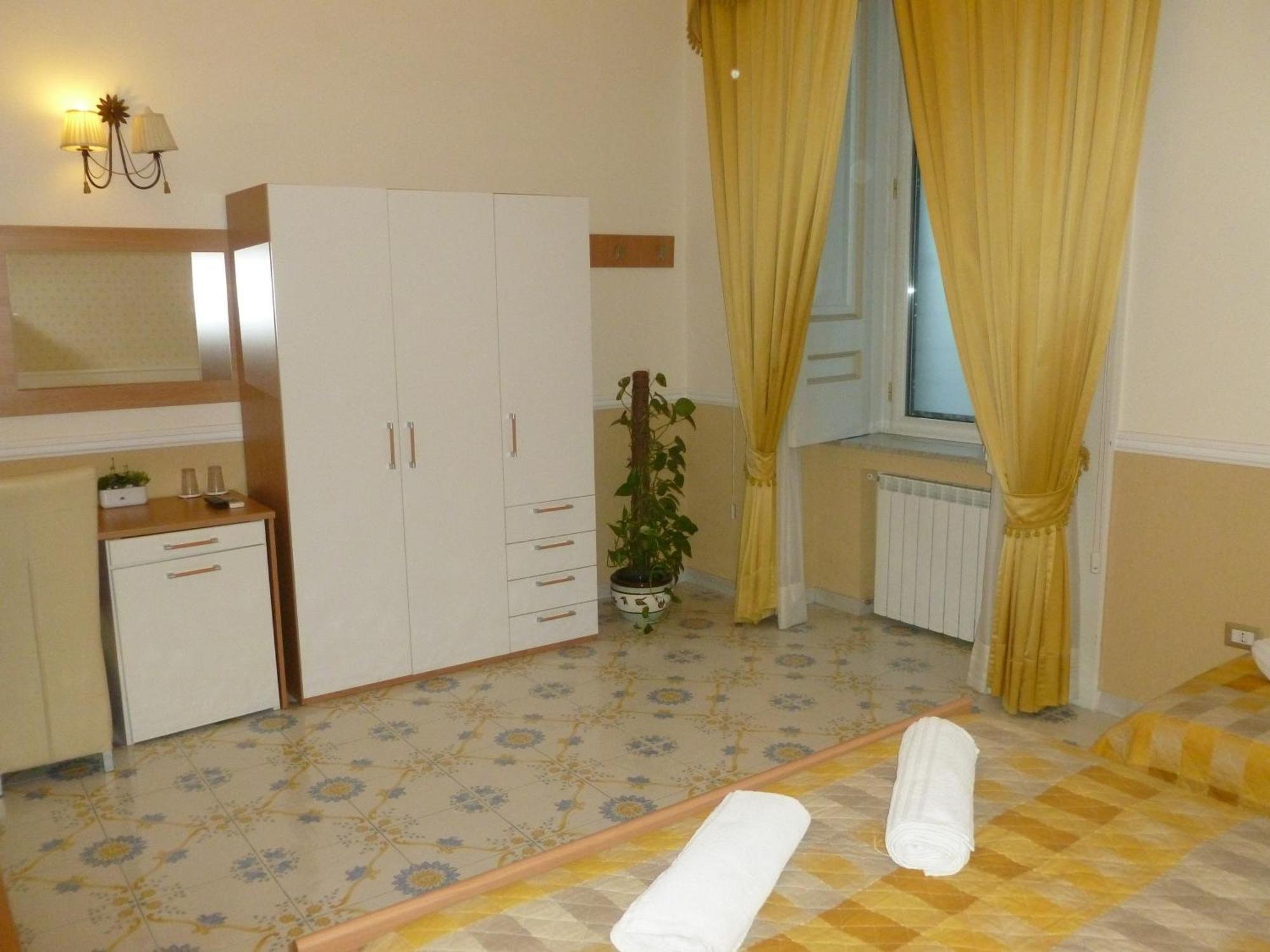 Bed and Breakfast Olimpo degli Dei Napoli Camera foto